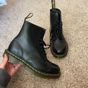 Dr. Martens 1460 Smooth Leather Lace Up Boots